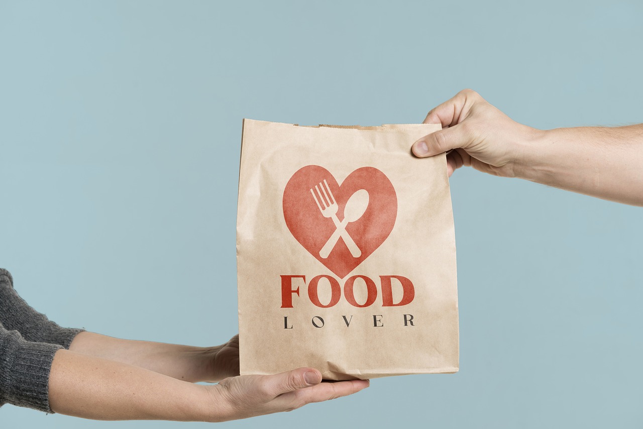 Bolsa de delivey de alimentos que dice 'food lover'